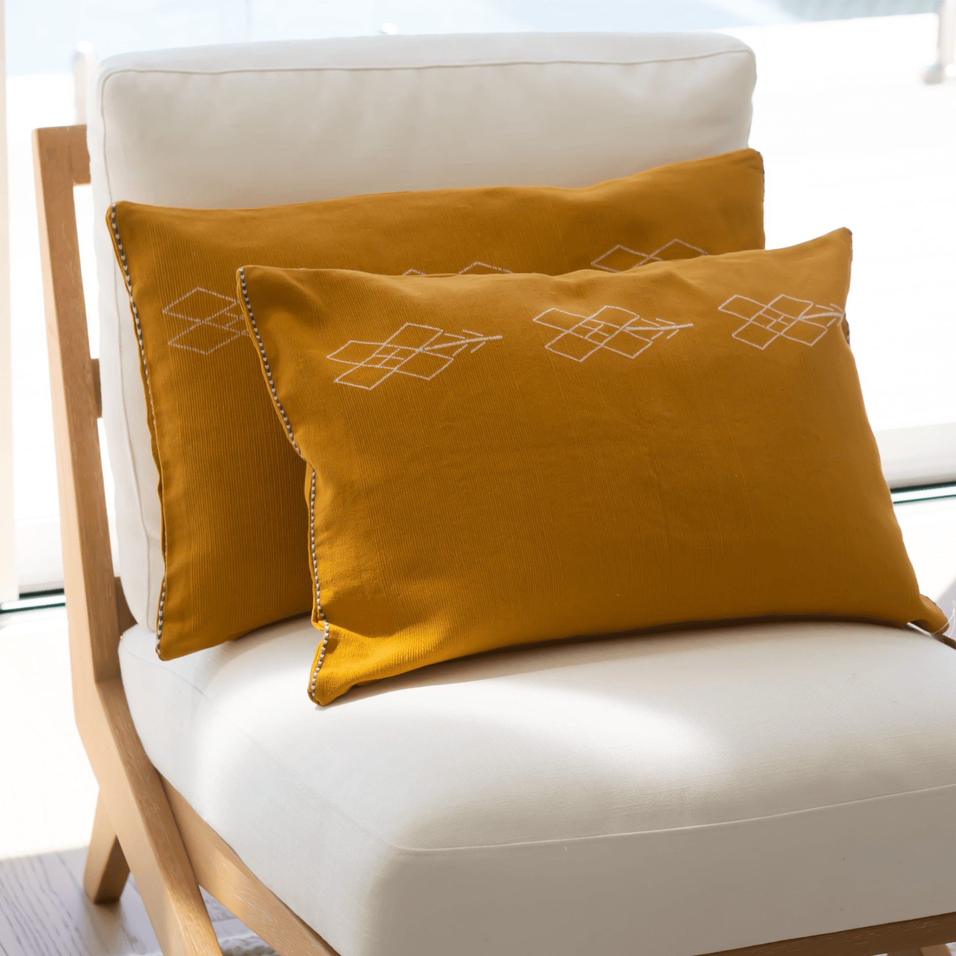 Throw Pillow Mustard